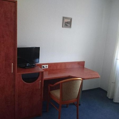 Landgasthaus Libelle Hotel Rochau ภายนอก รูปภาพ